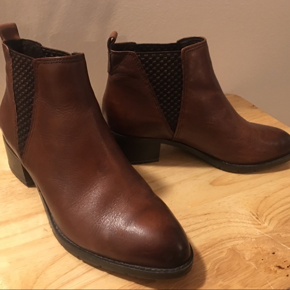 Marco Tozzi cognac Chelsea Boots - Picture 4 of 7